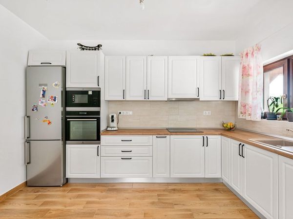 Boston Cabinet Refacing — Cabinet Refacing project in Boston (3)